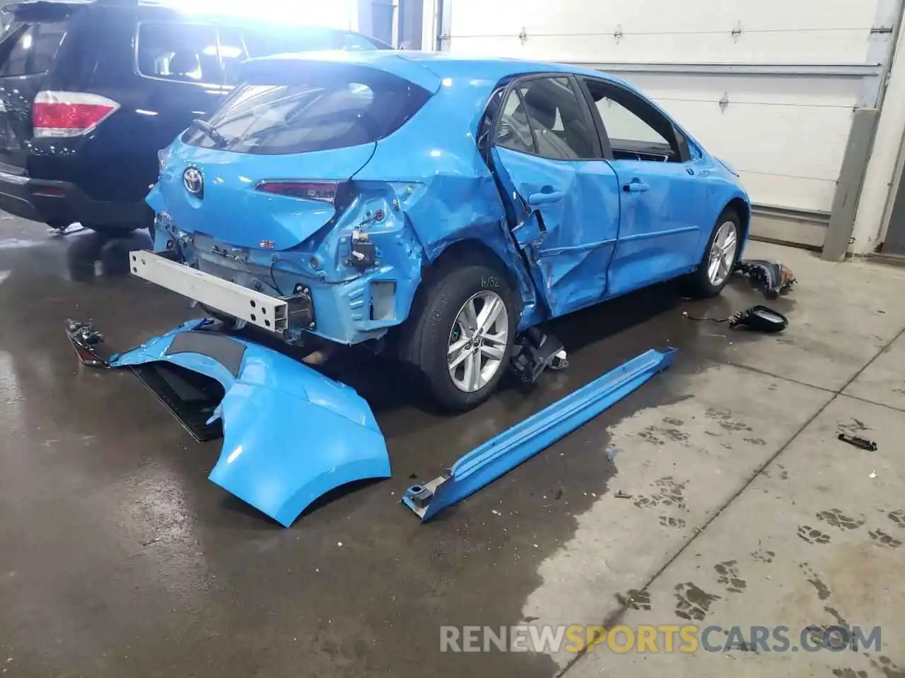 4 Photograph of a damaged car JTNK4RBE6K3017425 TOYOTA COROLLA 2019