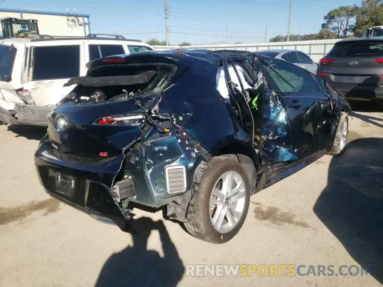 4 Photograph of a damaged car JTNK4RBE6K3028943 TOYOTA COROLLA 2019