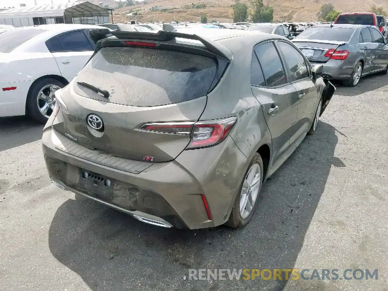 4 Photograph of a damaged car JTNK4RBE6K3030367 TOYOTA COROLLA 2019