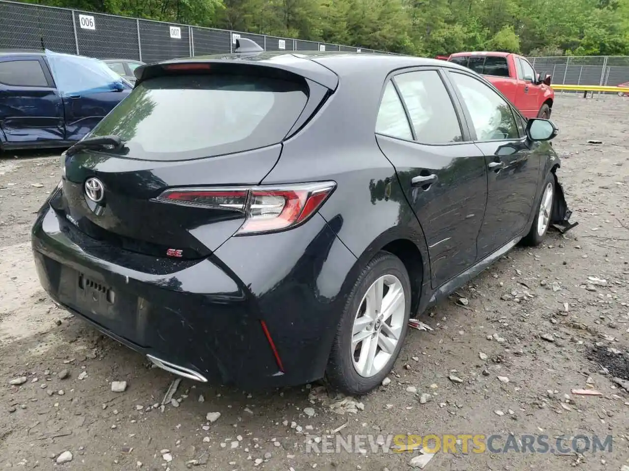 4 Photograph of a damaged car JTNK4RBE6K3032345 TOYOTA COROLLA 2019