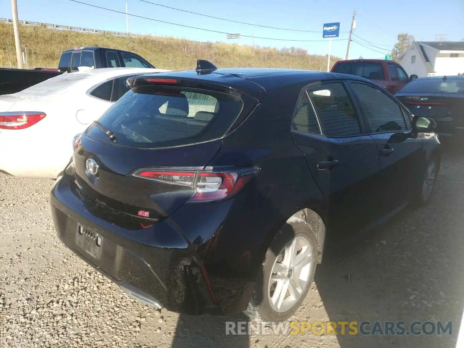 4 Photograph of a damaged car JTNK4RBE6K3035861 TOYOTA COROLLA 2019