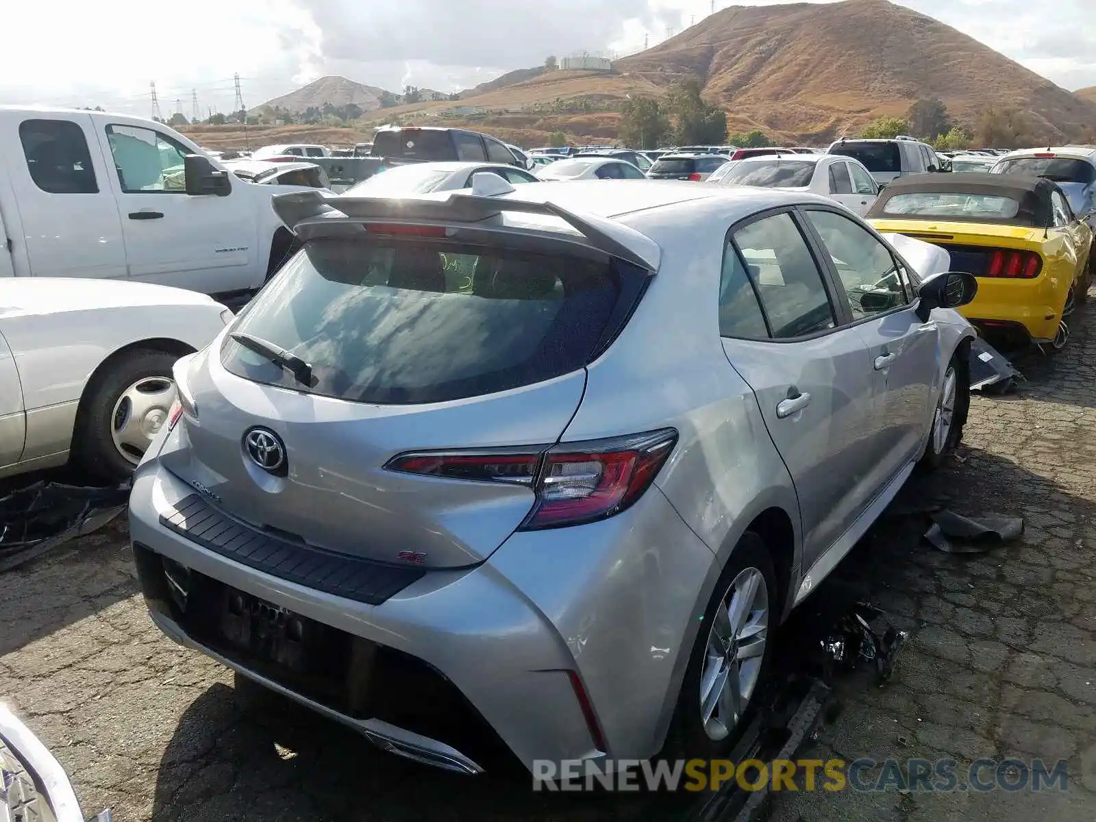 4 Photograph of a damaged car JTNK4RBE6K3037951 TOYOTA COROLLA 2019