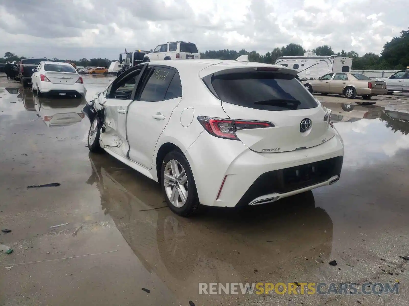 3 Photograph of a damaged car JTNK4RBE6K3049940 TOYOTA COROLLA 2019