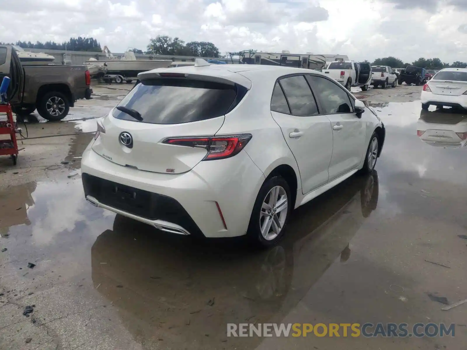 4 Photograph of a damaged car JTNK4RBE6K3049940 TOYOTA COROLLA 2019