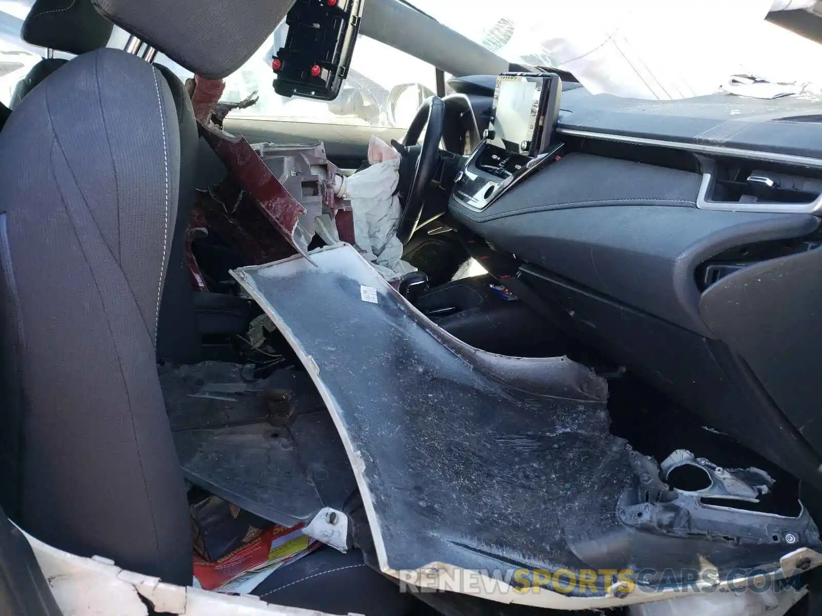 5 Photograph of a damaged car JTNK4RBE7K3000598 TOYOTA COROLLA 2019