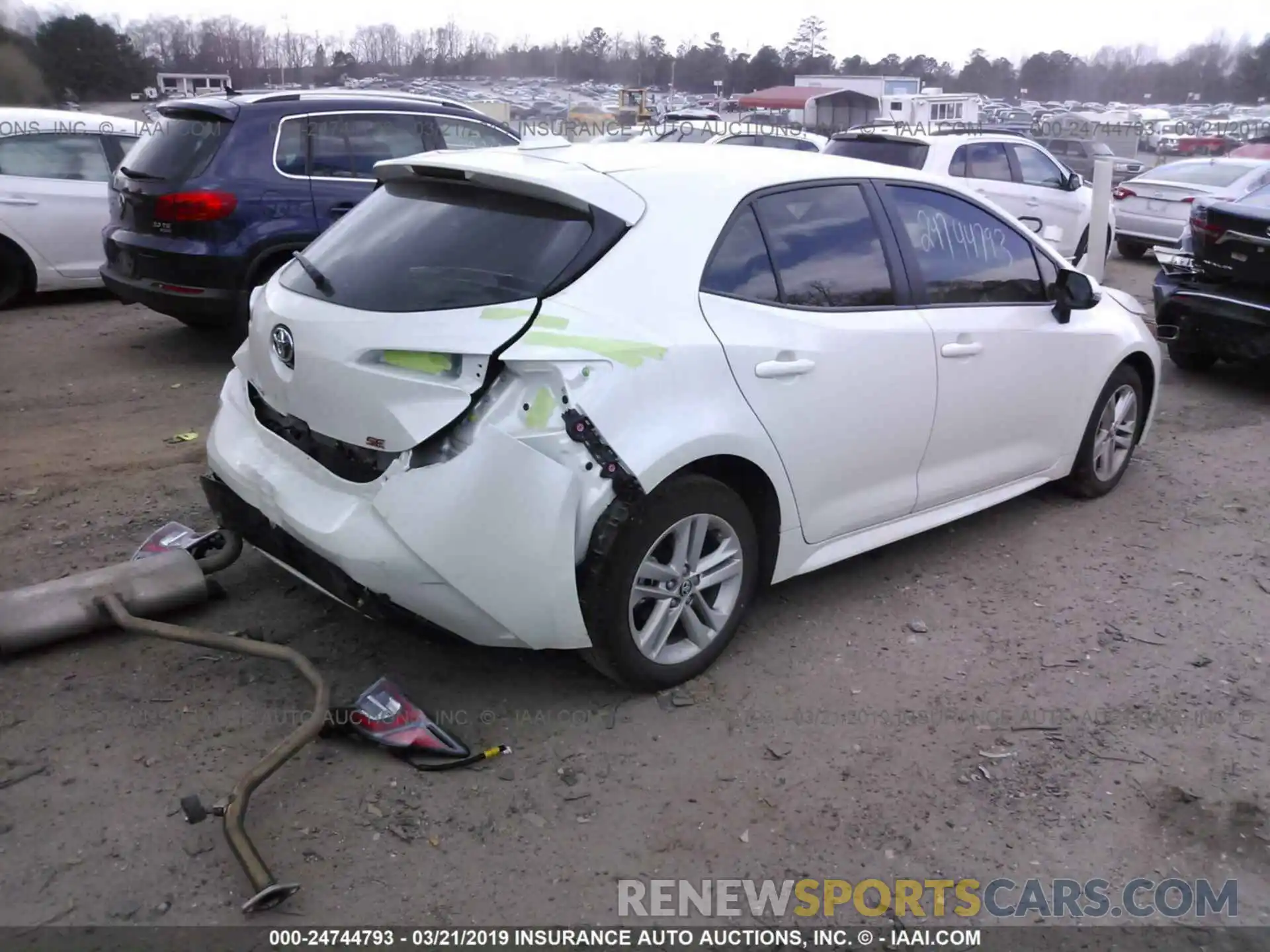 4 Photograph of a damaged car JTNK4RBE7K3016185 TOYOTA COROLLA 2019