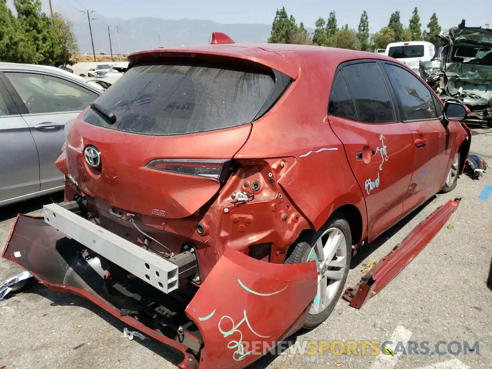 4 Фотография поврежденного автомобиля JTNK4RBE7K3020446 TOYOTA COROLLA 2019