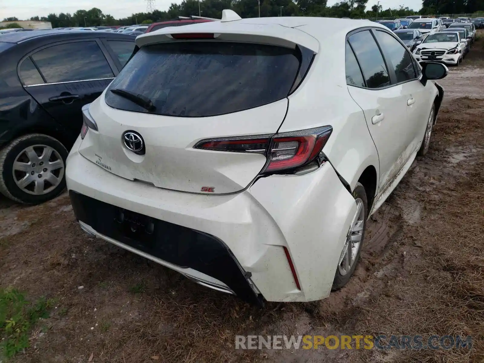 4 Photograph of a damaged car JTNK4RBE7K3033388 TOYOTA COROLLA 2019