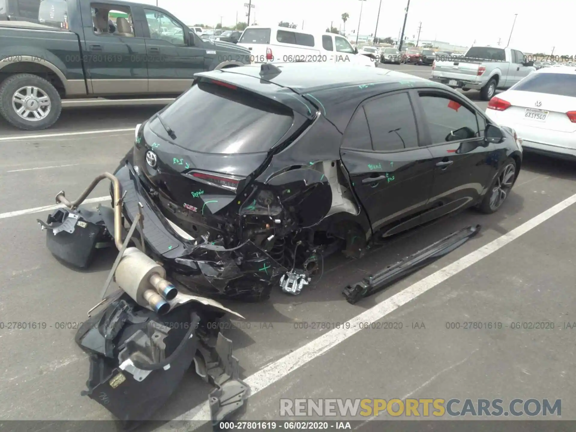 4 Photograph of a damaged car JTNK4RBE7K3040258 TOYOTA COROLLA 2019