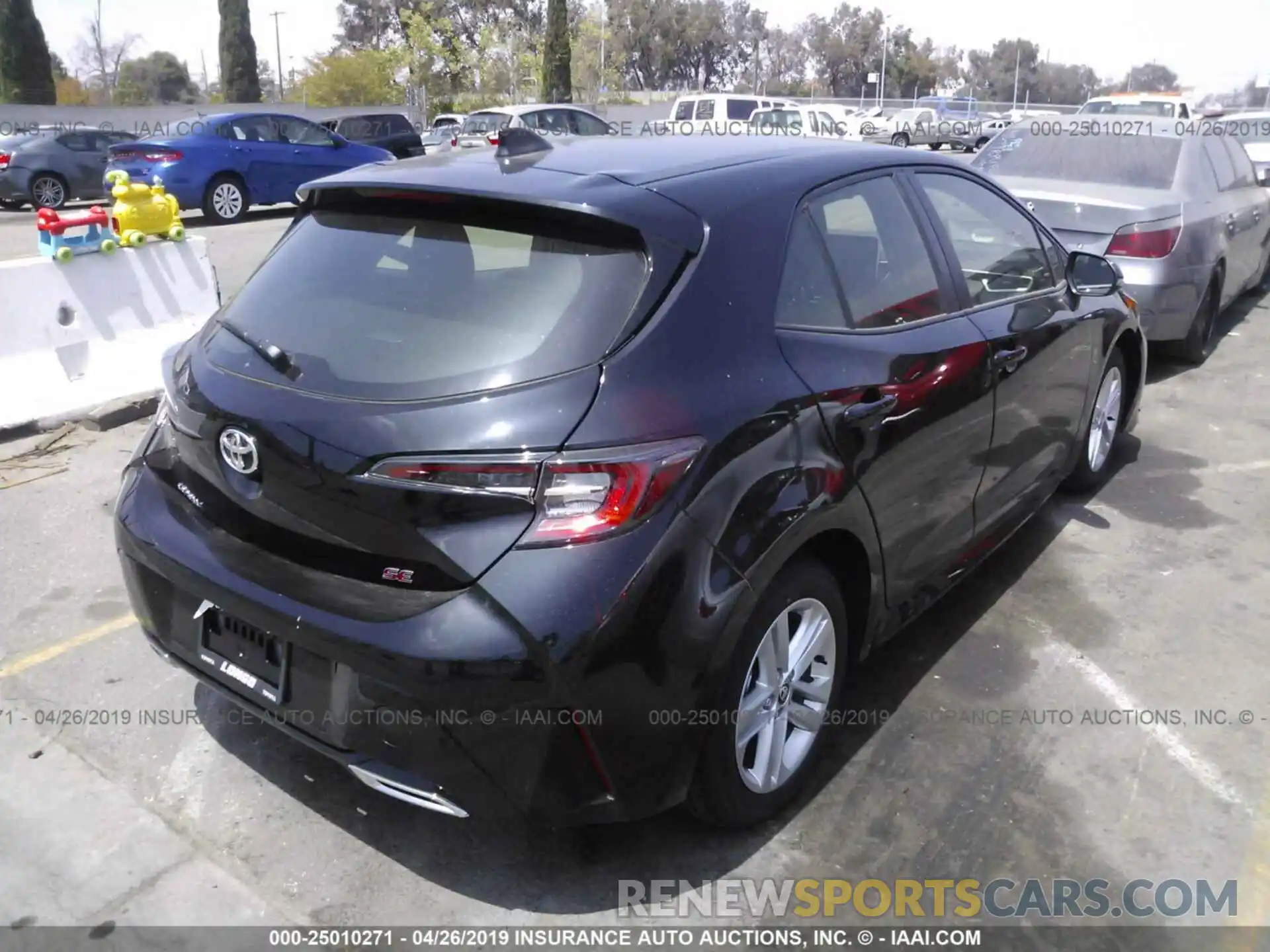 4 Photograph of a damaged car JTNK4RBE7K3043399 TOYOTA COROLLA 2019