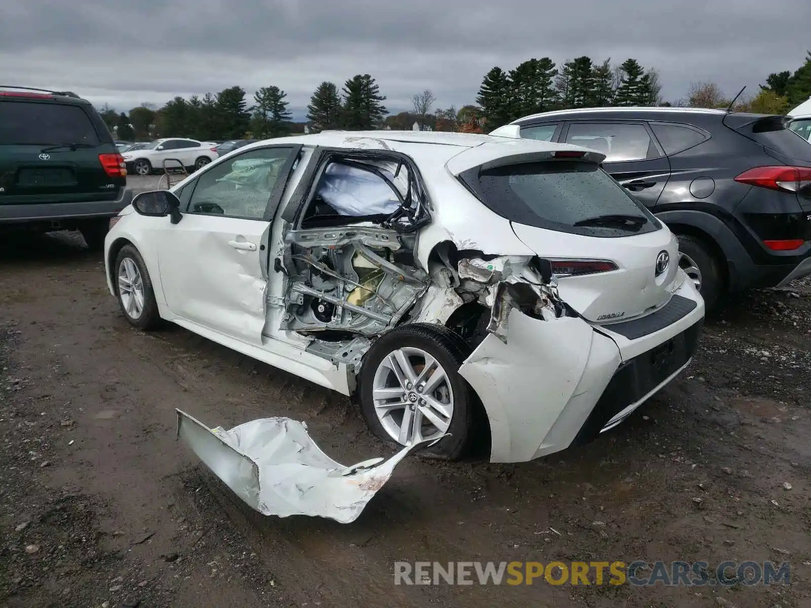 3 Photograph of a damaged car JTNK4RBE7K3056136 TOYOTA COROLLA 2019