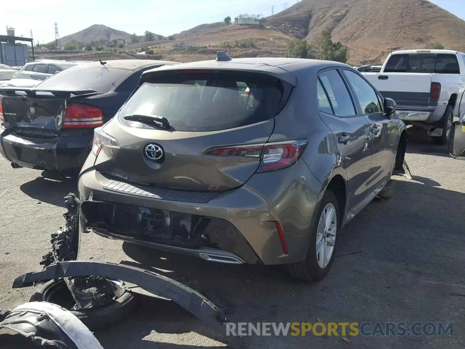 4 Photograph of a damaged car JTNK4RBE8K3001307 TOYOTA COROLLA 2019