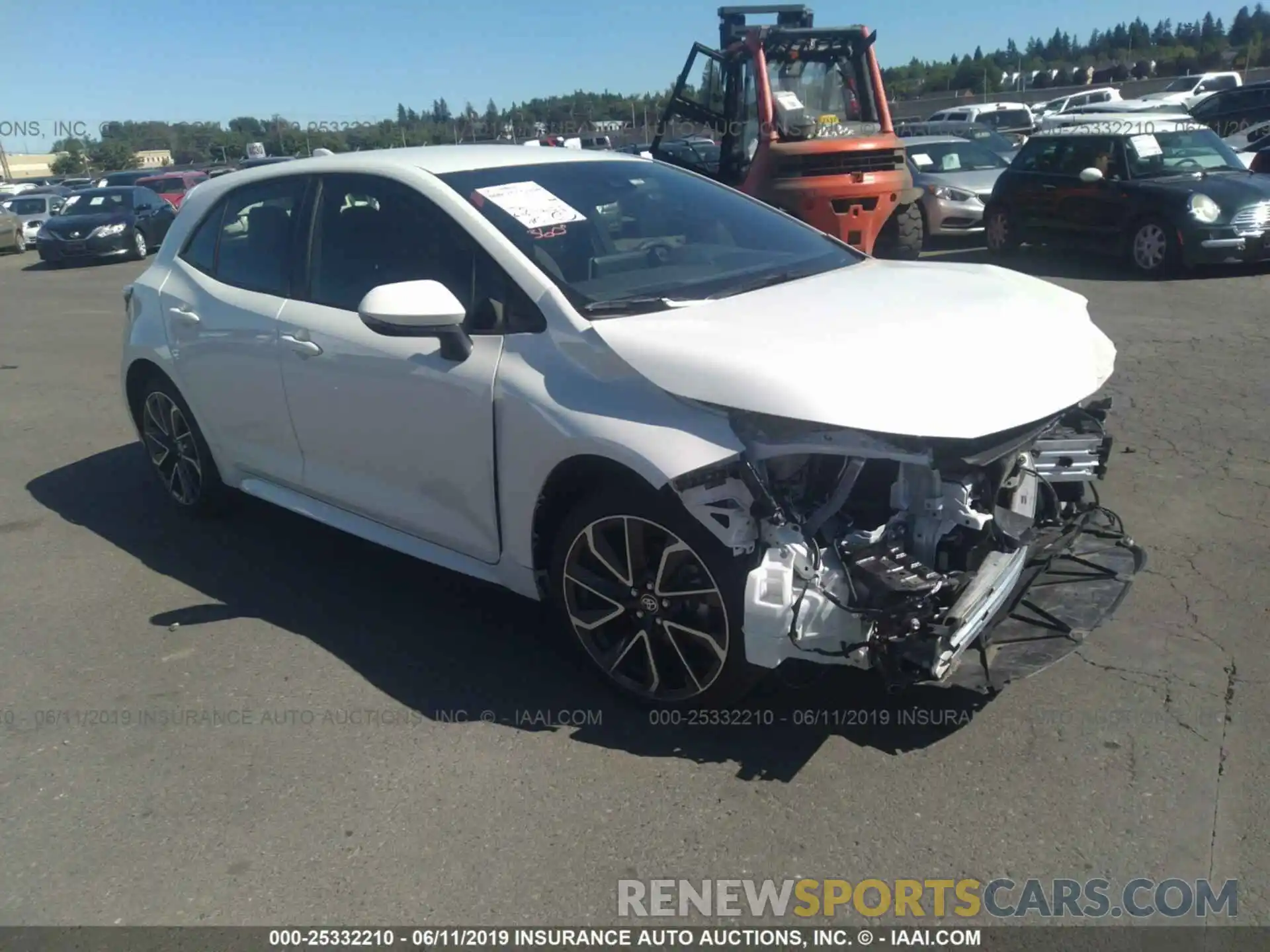 1 Photograph of a damaged car JTNK4RBE8K3012632 TOYOTA COROLLA 2019