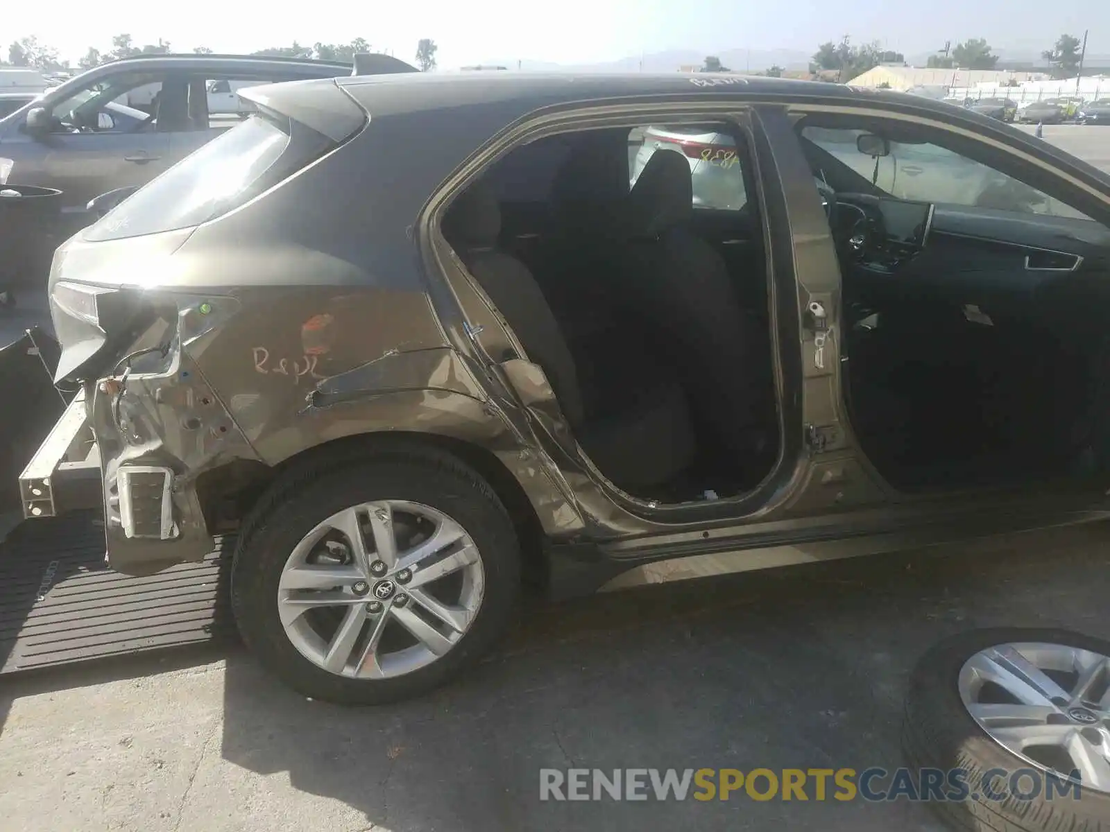 9 Photograph of a damaged car JTNK4RBE8K3018320 TOYOTA COROLLA 2019