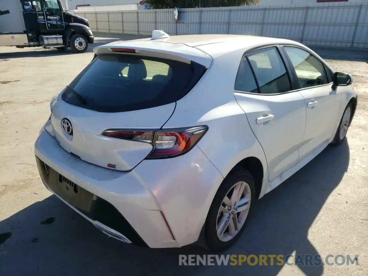 4 Photograph of a damaged car JTNK4RBE8K3022786 TOYOTA COROLLA 2019