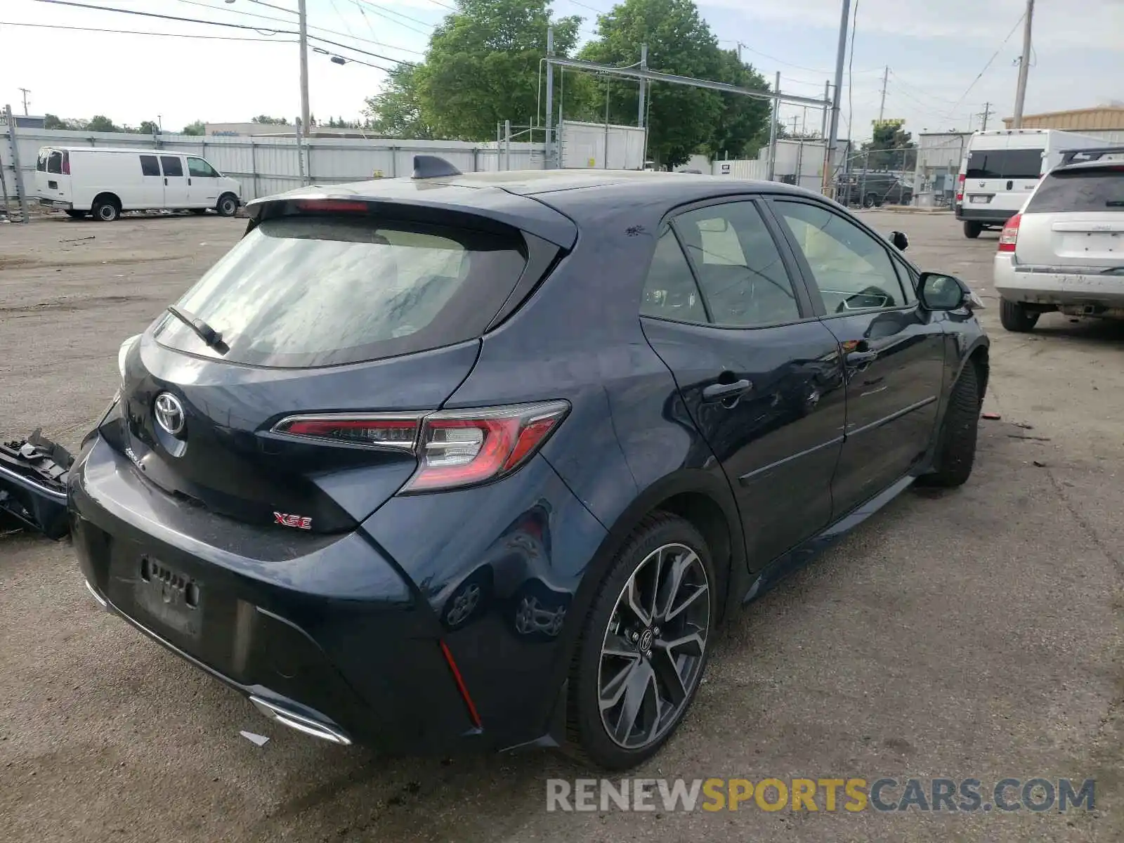 4 Photograph of a damaged car JTNK4RBE8K3040608 TOYOTA COROLLA 2019