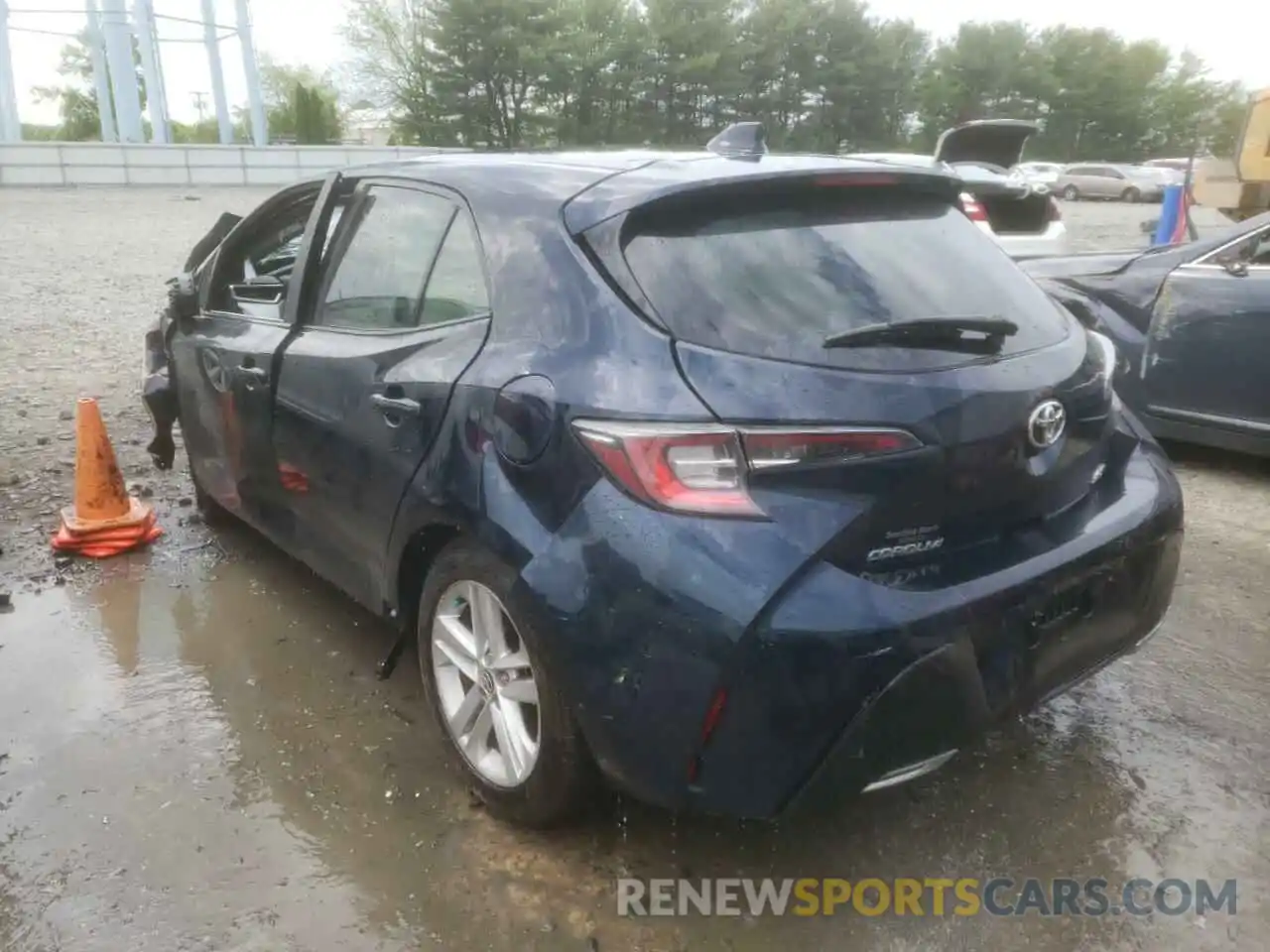 3 Photograph of a damaged car JTNK4RBE8K3049826 TOYOTA COROLLA 2019