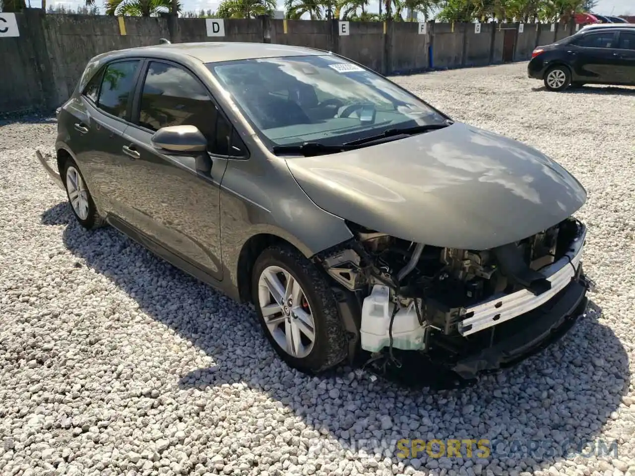 1 Photograph of a damaged car JTNK4RBE8K3052158 TOYOTA COROLLA 2019