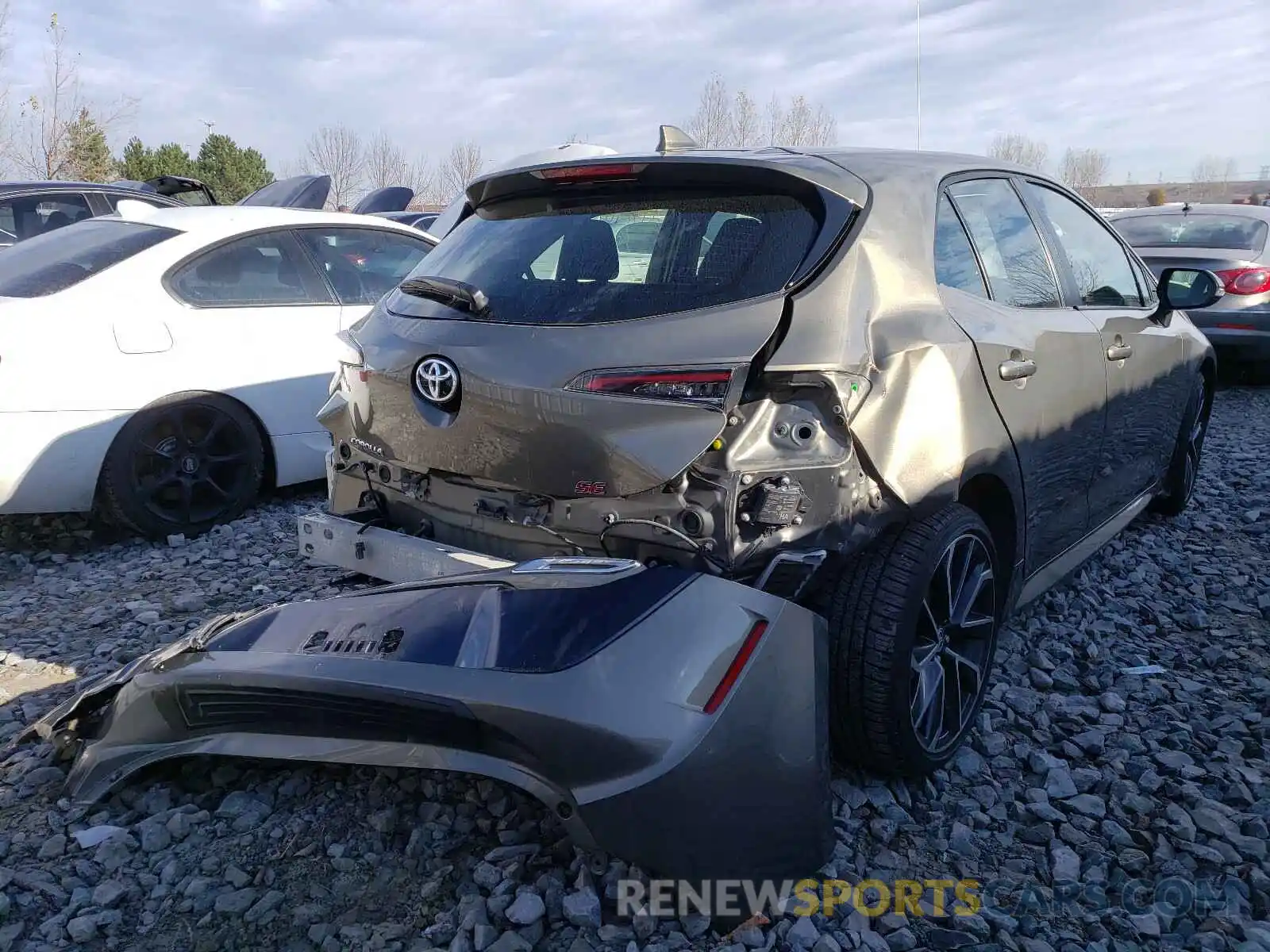 4 Photograph of a damaged car JTNK4RBE8K3055609 TOYOTA COROLLA 2019