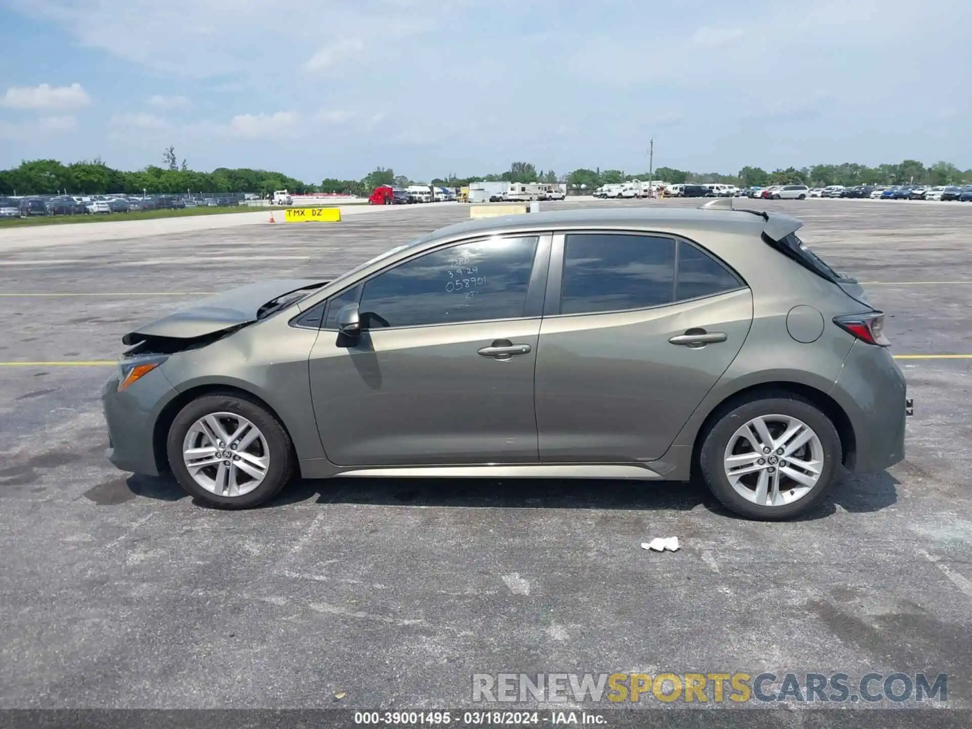 14 Photograph of a damaged car JTNK4RBE8K3058901 TOYOTA COROLLA 2019