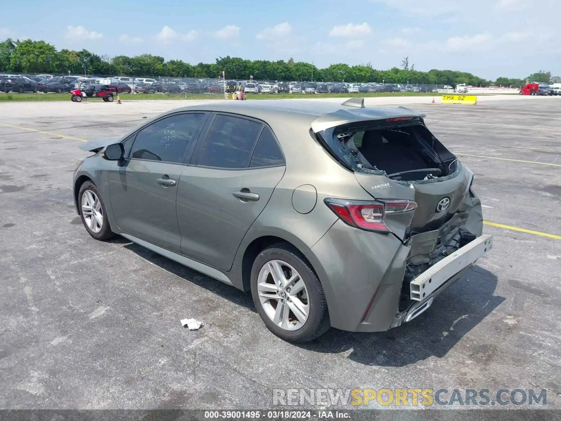 3 Photograph of a damaged car JTNK4RBE8K3058901 TOYOTA COROLLA 2019