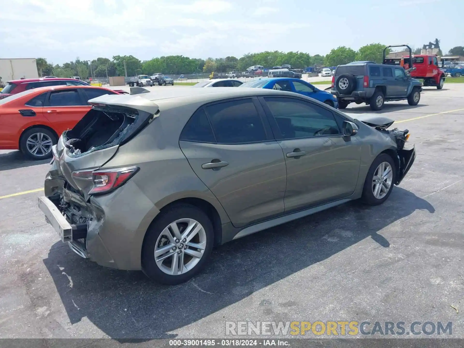 4 Photograph of a damaged car JTNK4RBE8K3058901 TOYOTA COROLLA 2019