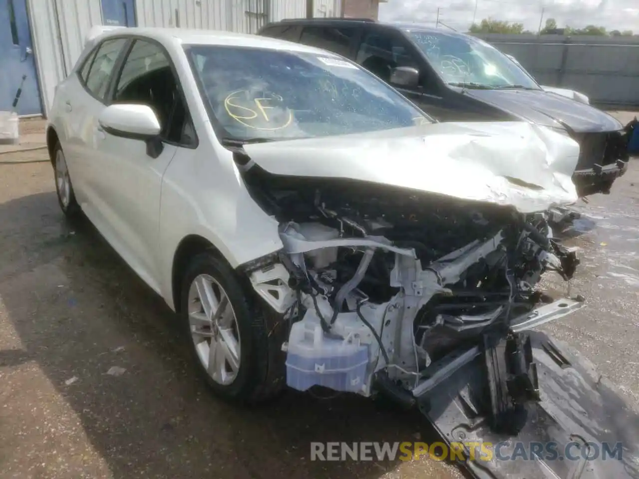 1 Photograph of a damaged car JTNK4RBE8K3062690 TOYOTA COROLLA 2019