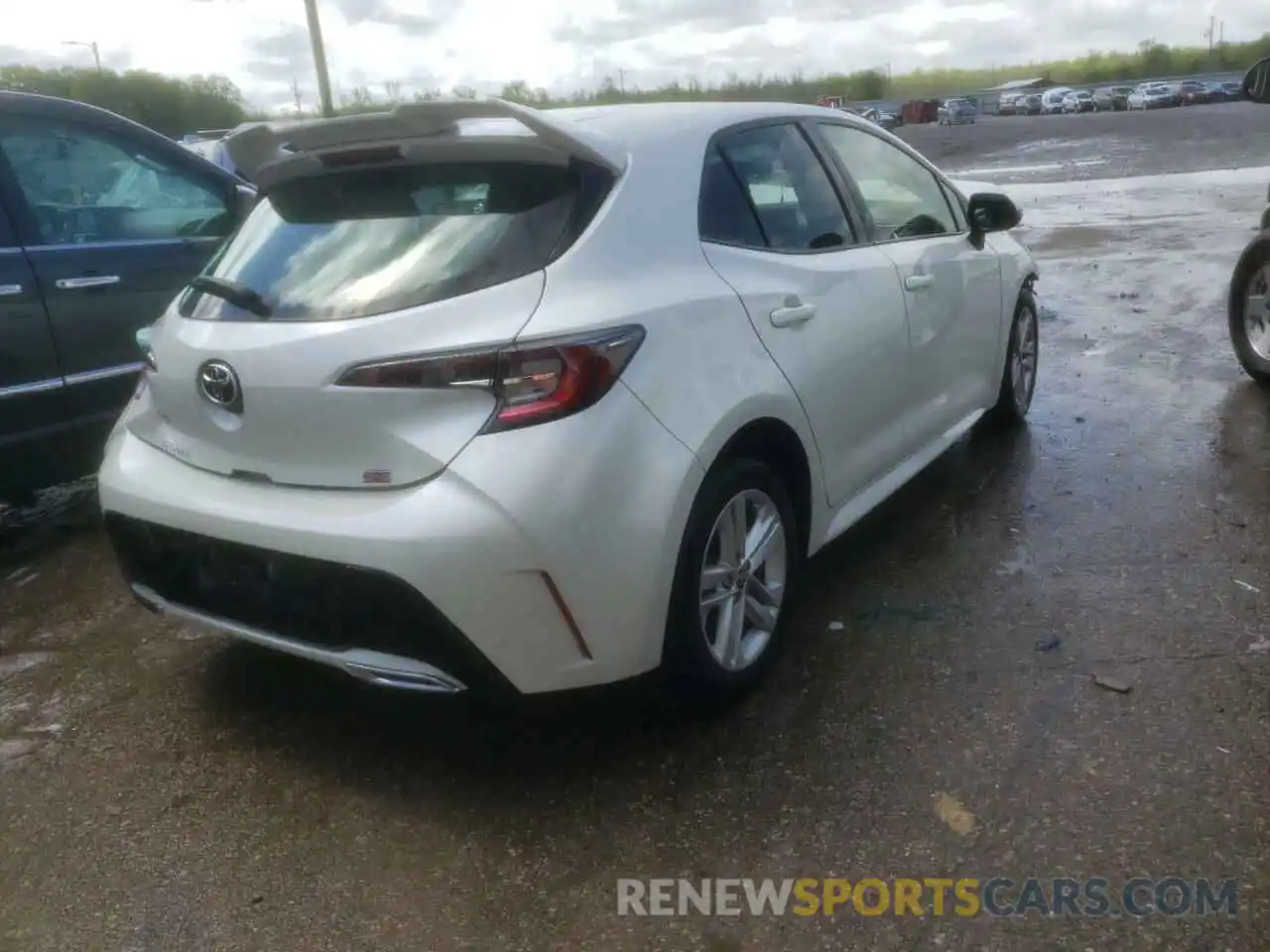 4 Photograph of a damaged car JTNK4RBE8K3062690 TOYOTA COROLLA 2019