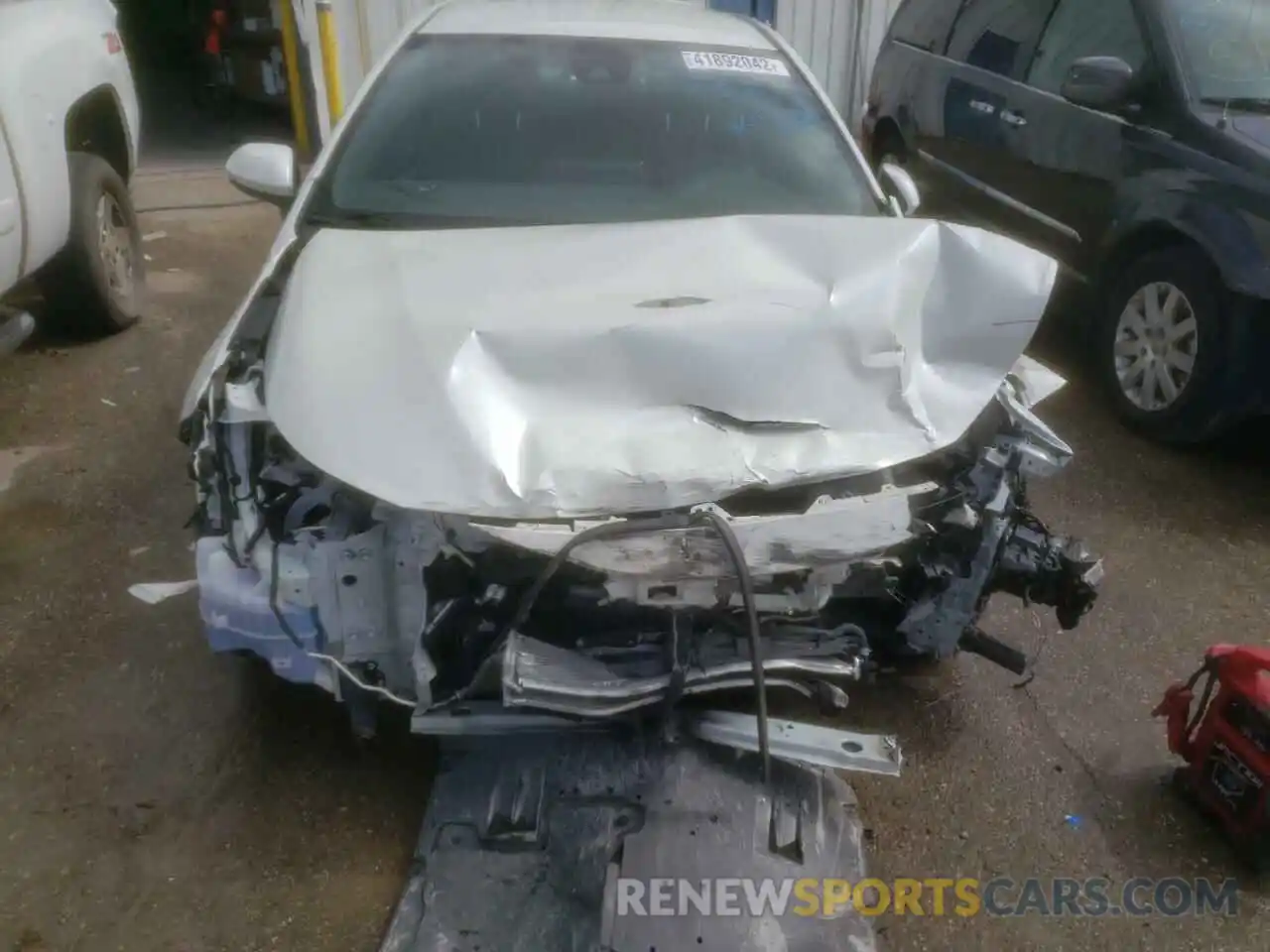 9 Photograph of a damaged car JTNK4RBE8K3062690 TOYOTA COROLLA 2019