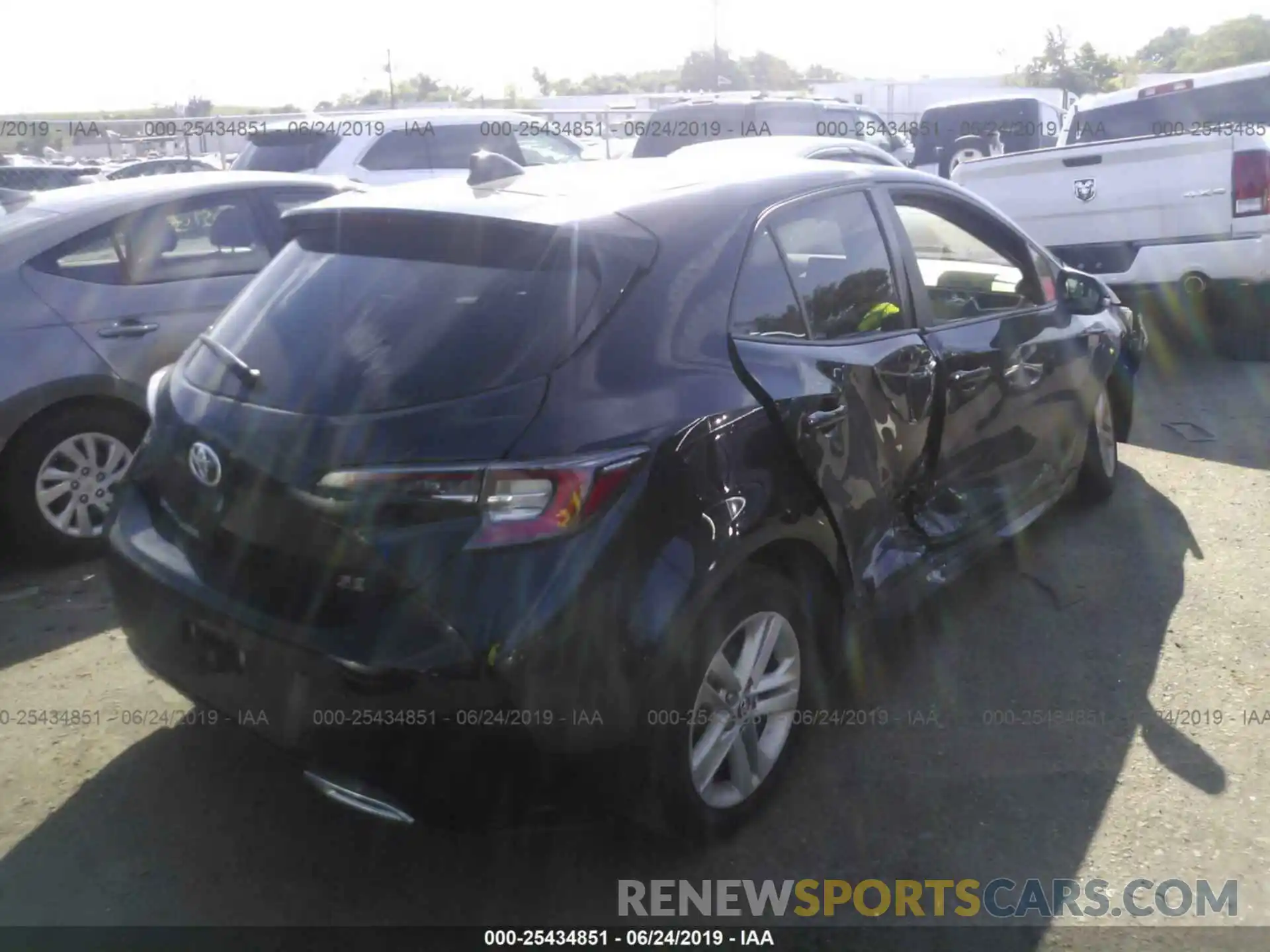 4 Photograph of a damaged car JTNK4RBE9K3003664 TOYOTA COROLLA 2019