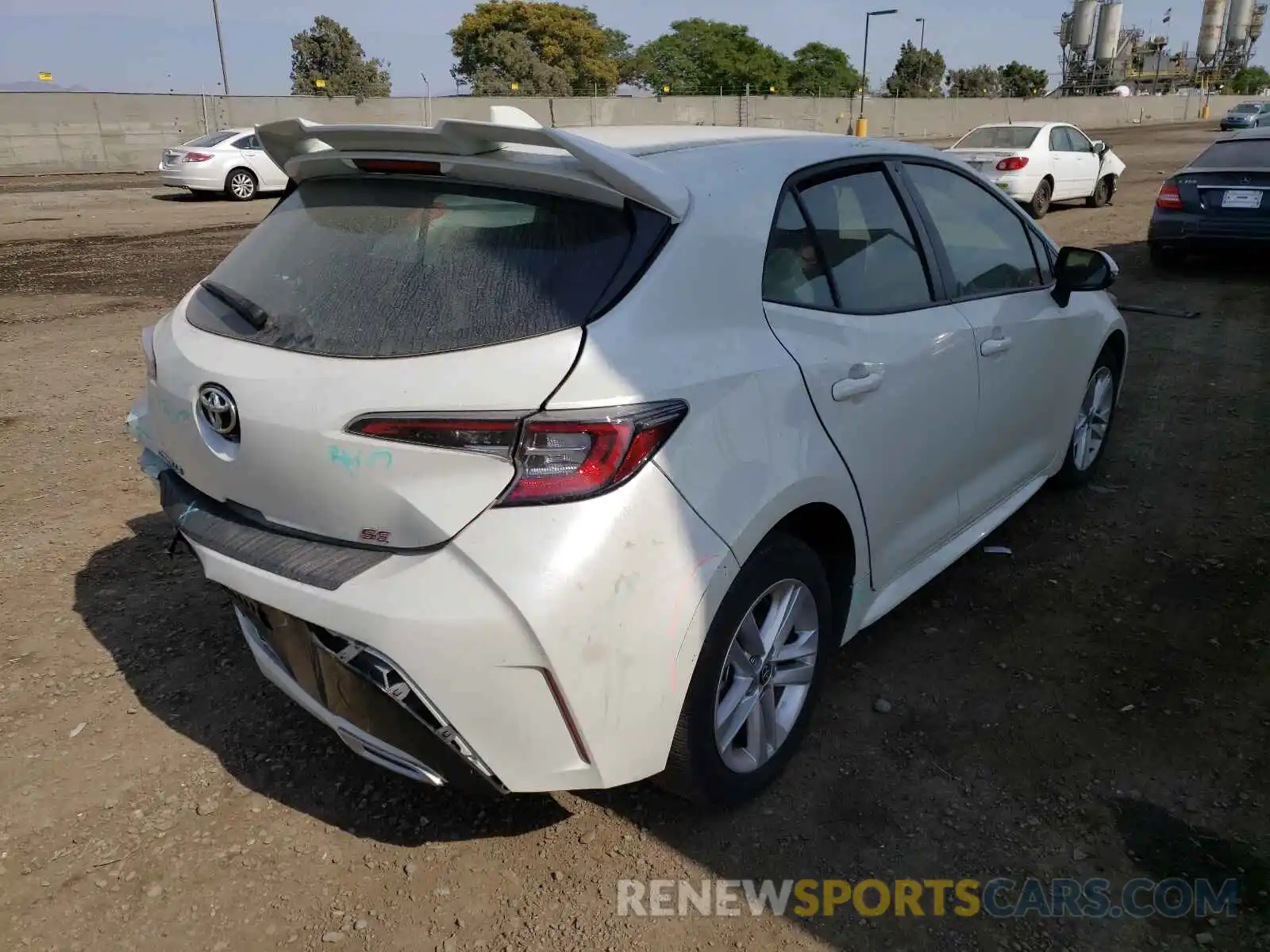 4 Photograph of a damaged car JTNK4RBE9K3030010 TOYOTA COROLLA 2019