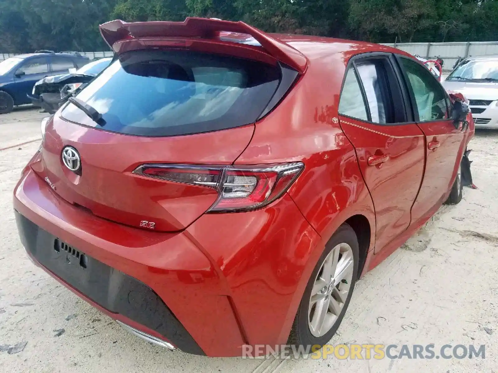 4 Photograph of a damaged car JTNK4RBE9K3031481 TOYOTA COROLLA 2019