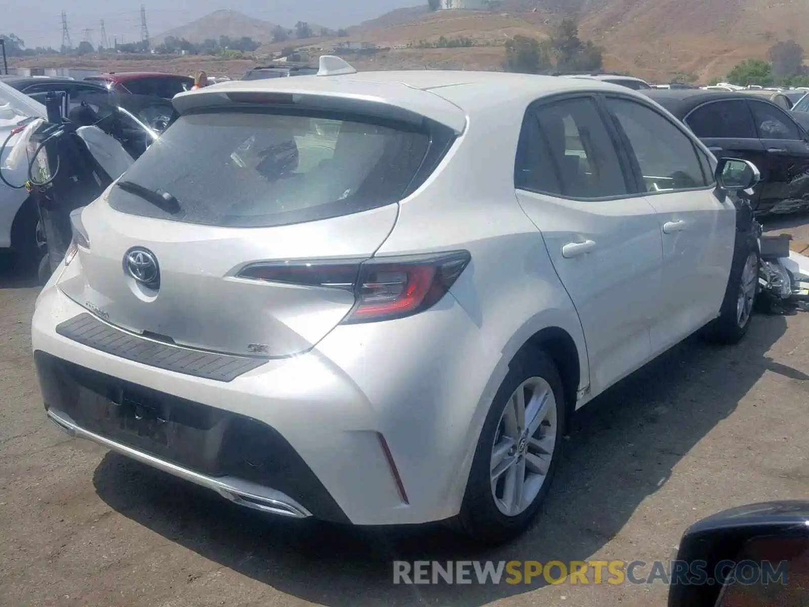 4 Photograph of a damaged car JTNK4RBE9K3039290 TOYOTA COROLLA 2019