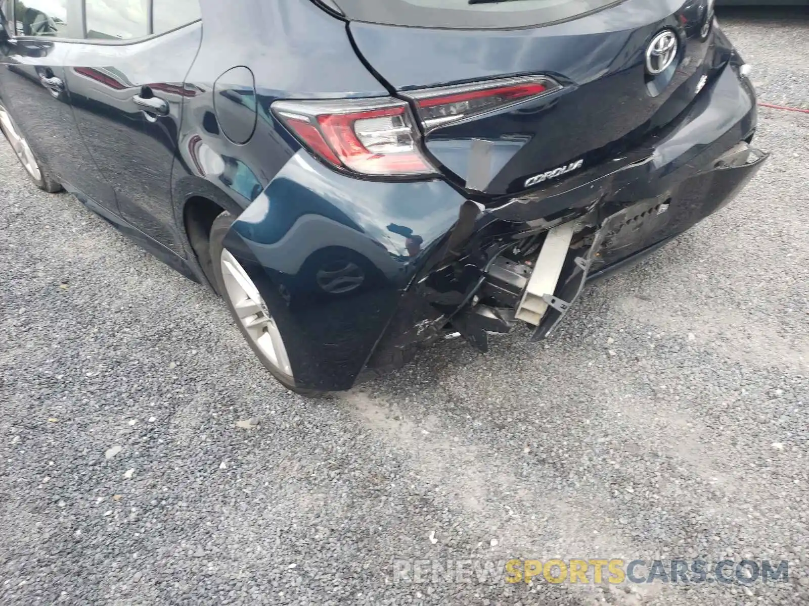 9 Photograph of a damaged car JTNK4RBE9K3045770 TOYOTA COROLLA 2019