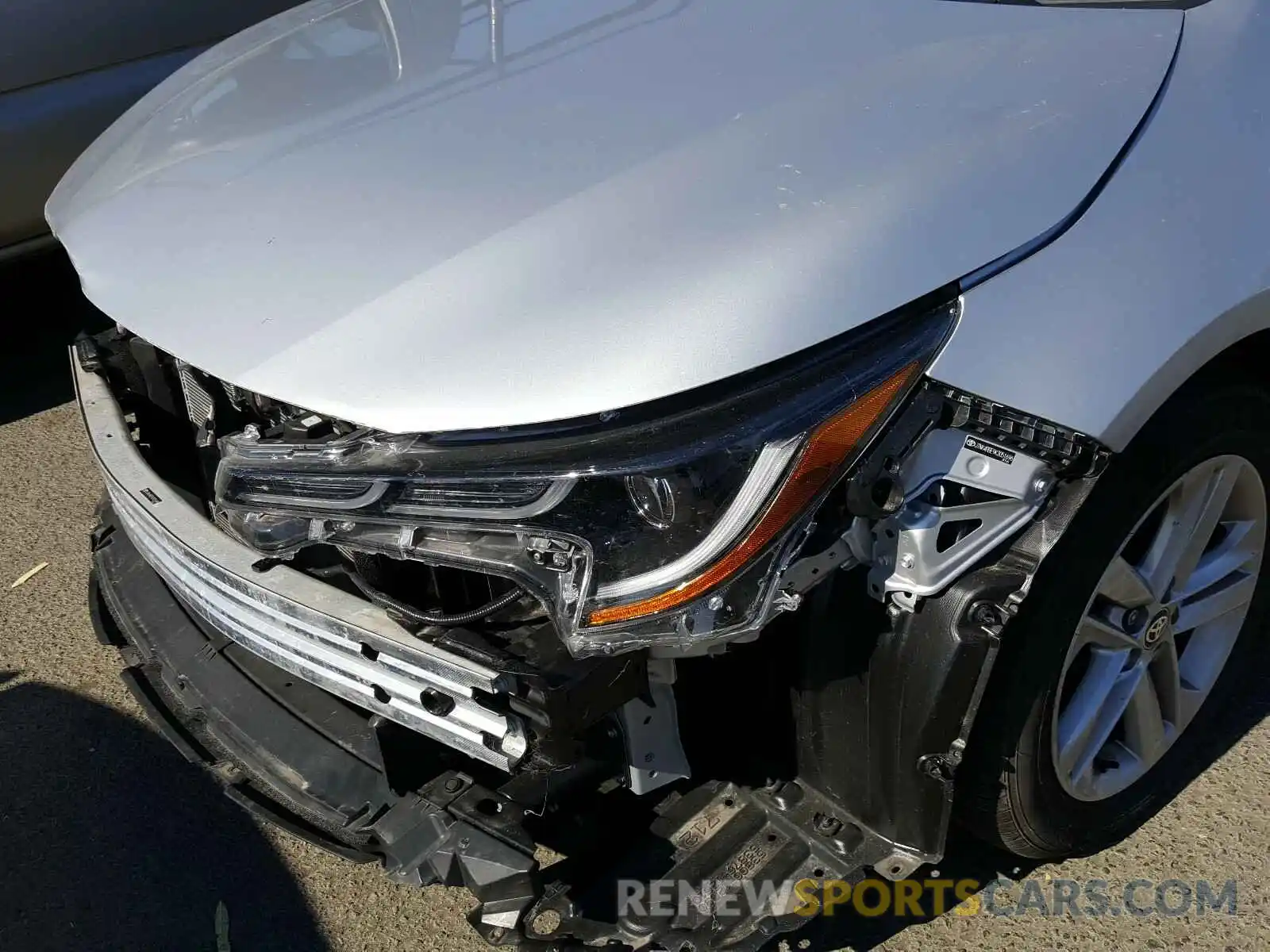 9 Photograph of a damaged car JTNK4RBE9K3051696 TOYOTA COROLLA 2019