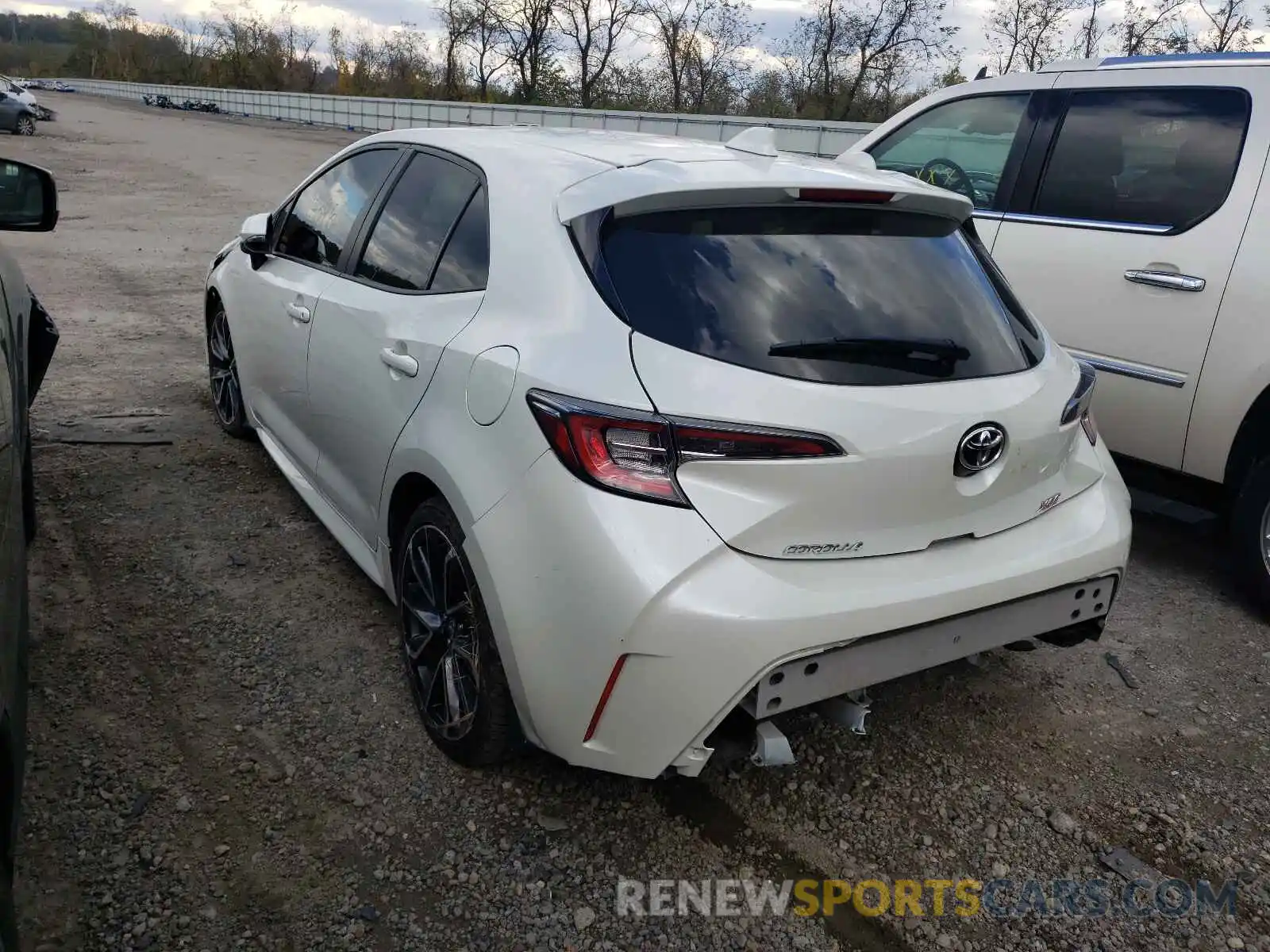 3 Photograph of a damaged car JTNK4RBEXK3003141 TOYOTA COROLLA 2019