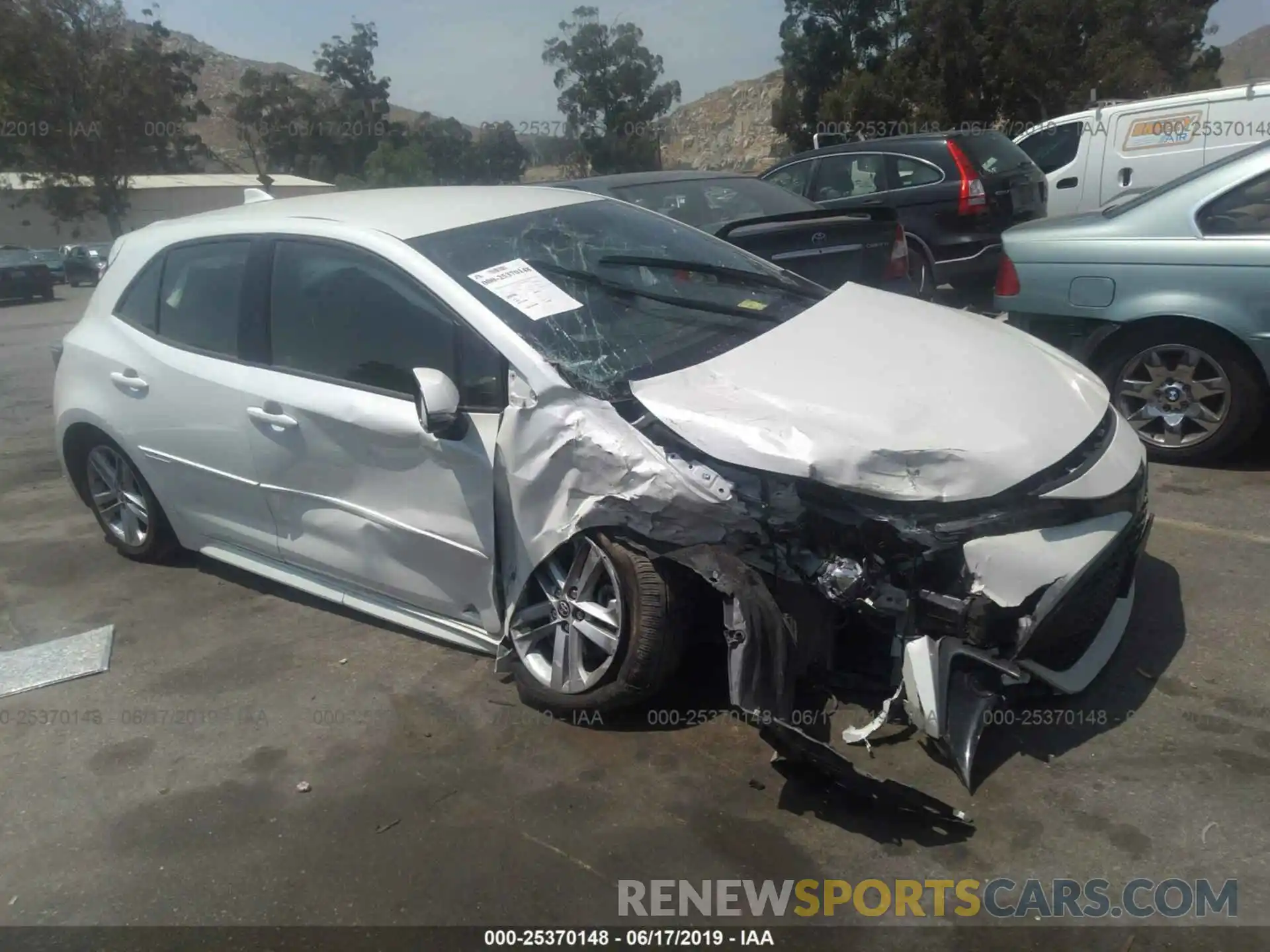 1 Photograph of a damaged car JTNK4RBEXK3020635 TOYOTA COROLLA 2019