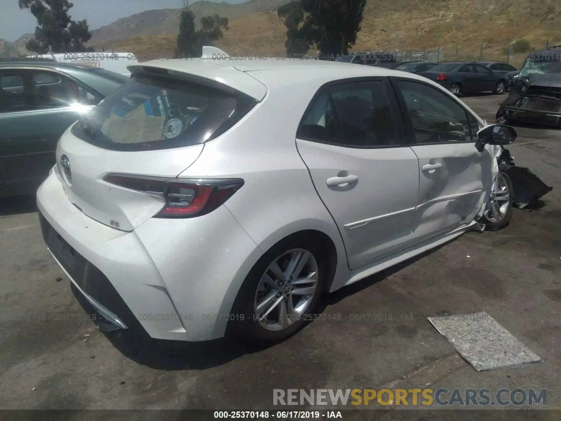 4 Photograph of a damaged car JTNK4RBEXK3020635 TOYOTA COROLLA 2019