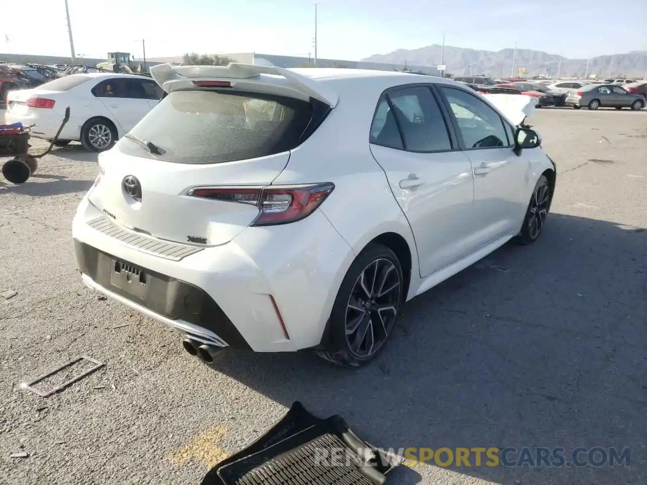 4 Photograph of a damaged car JTNK4RBEXK3023812 TOYOTA COROLLA 2019