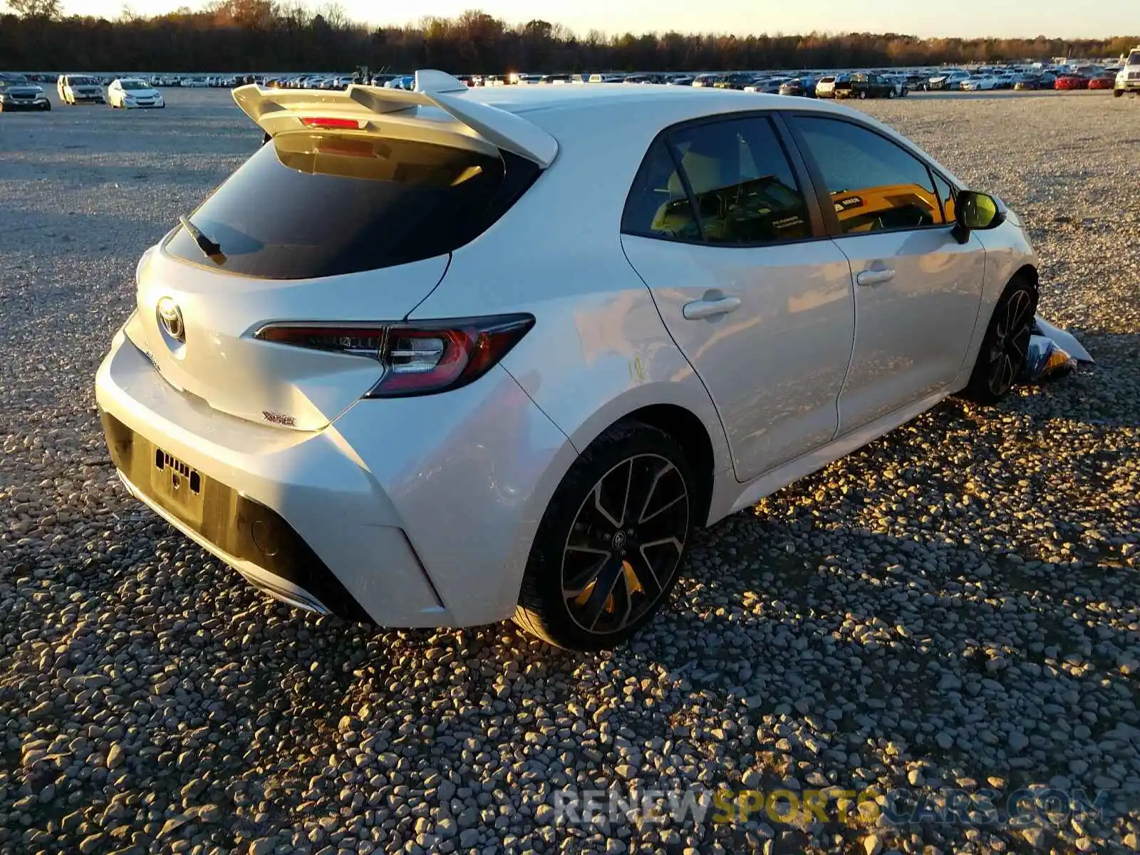 4 Photograph of a damaged car JTNK4RBEXK3024345 TOYOTA COROLLA 2019