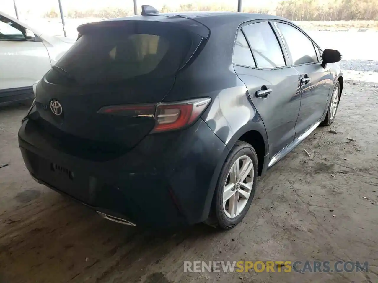 4 Photograph of a damaged car JTNK4RBEXK3025351 TOYOTA COROLLA 2019