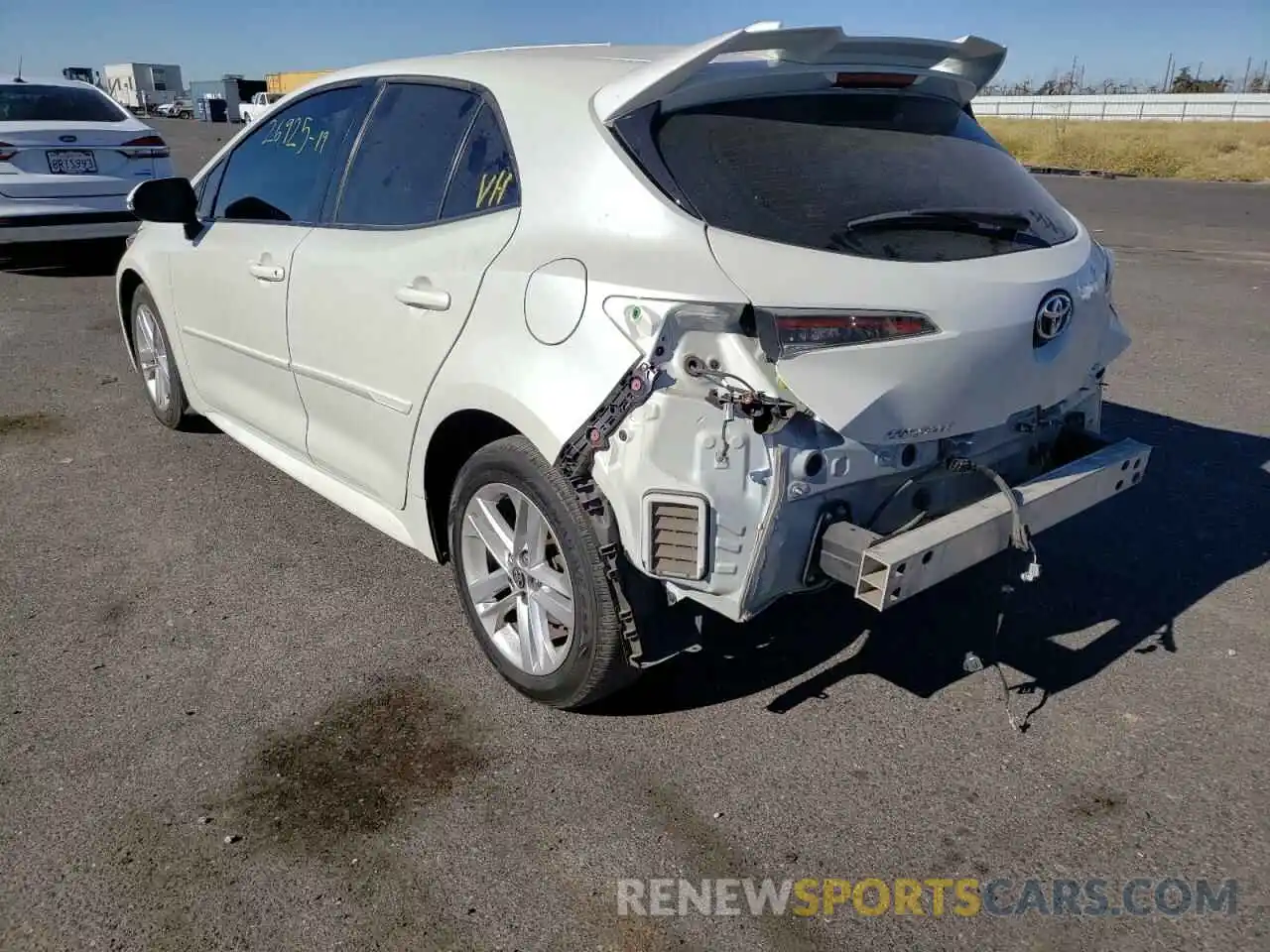 3 Photograph of a damaged car JTNK4RBEXK3033708 TOYOTA COROLLA 2019