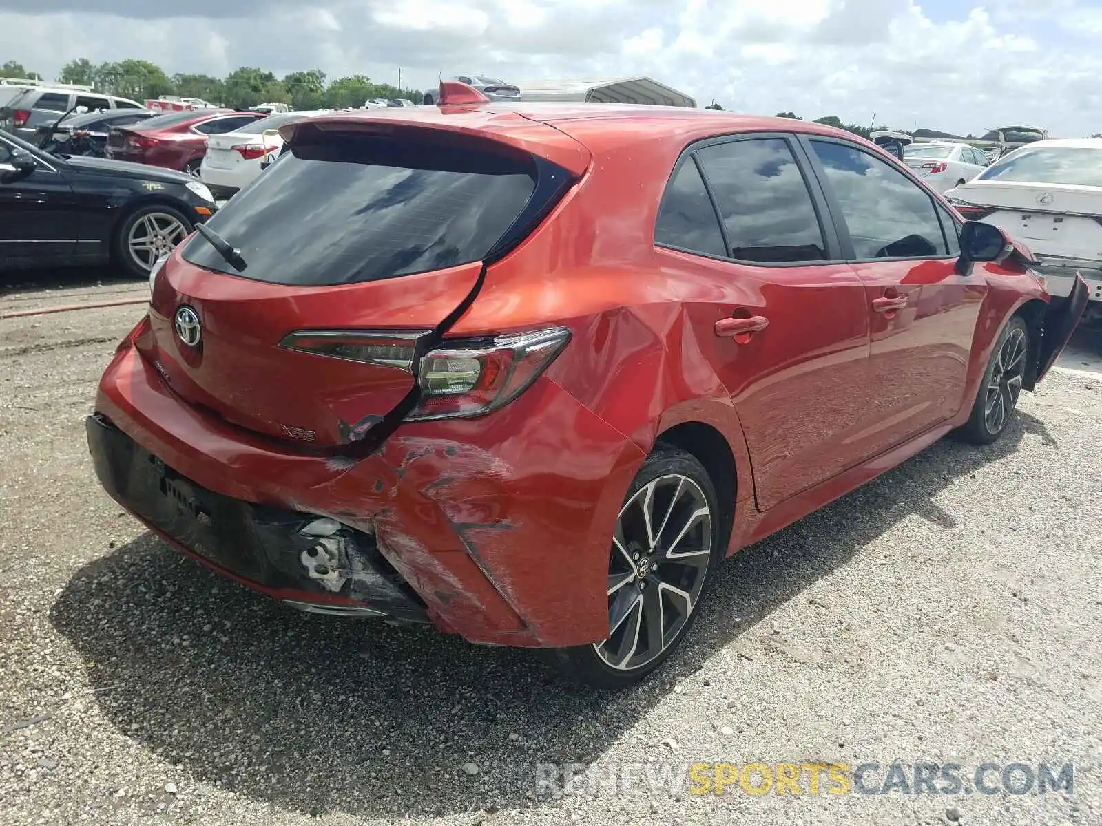 4 Photograph of a damaged car JTNK4RBEXK3059953 TOYOTA COROLLA 2019