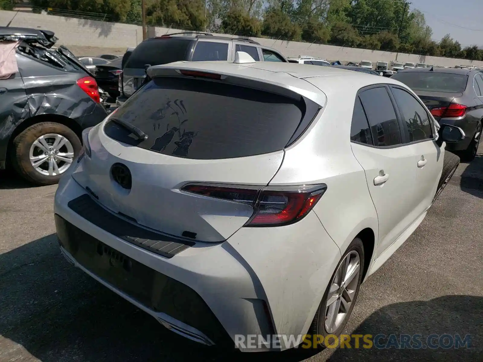 4 Photograph of a damaged car JTNK4RBEXK3061878 TOYOTA COROLLA 2019