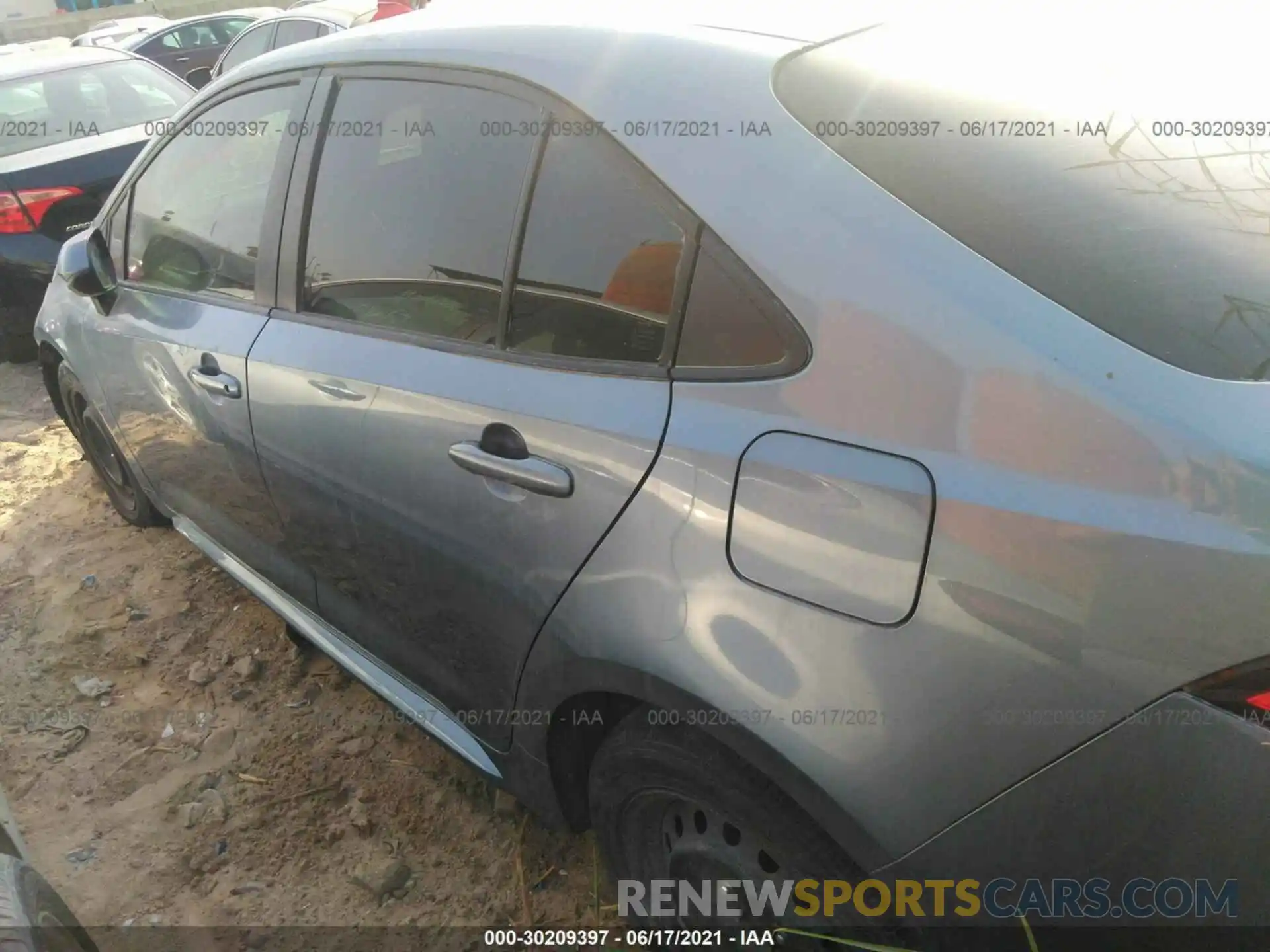 3 Photograph of a damaged car 00000000000021505 TOYOTA COROLLA 2020