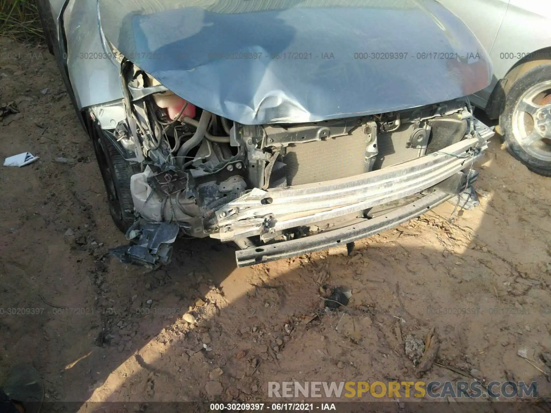 6 Photograph of a damaged car 00000000000021505 TOYOTA COROLLA 2020