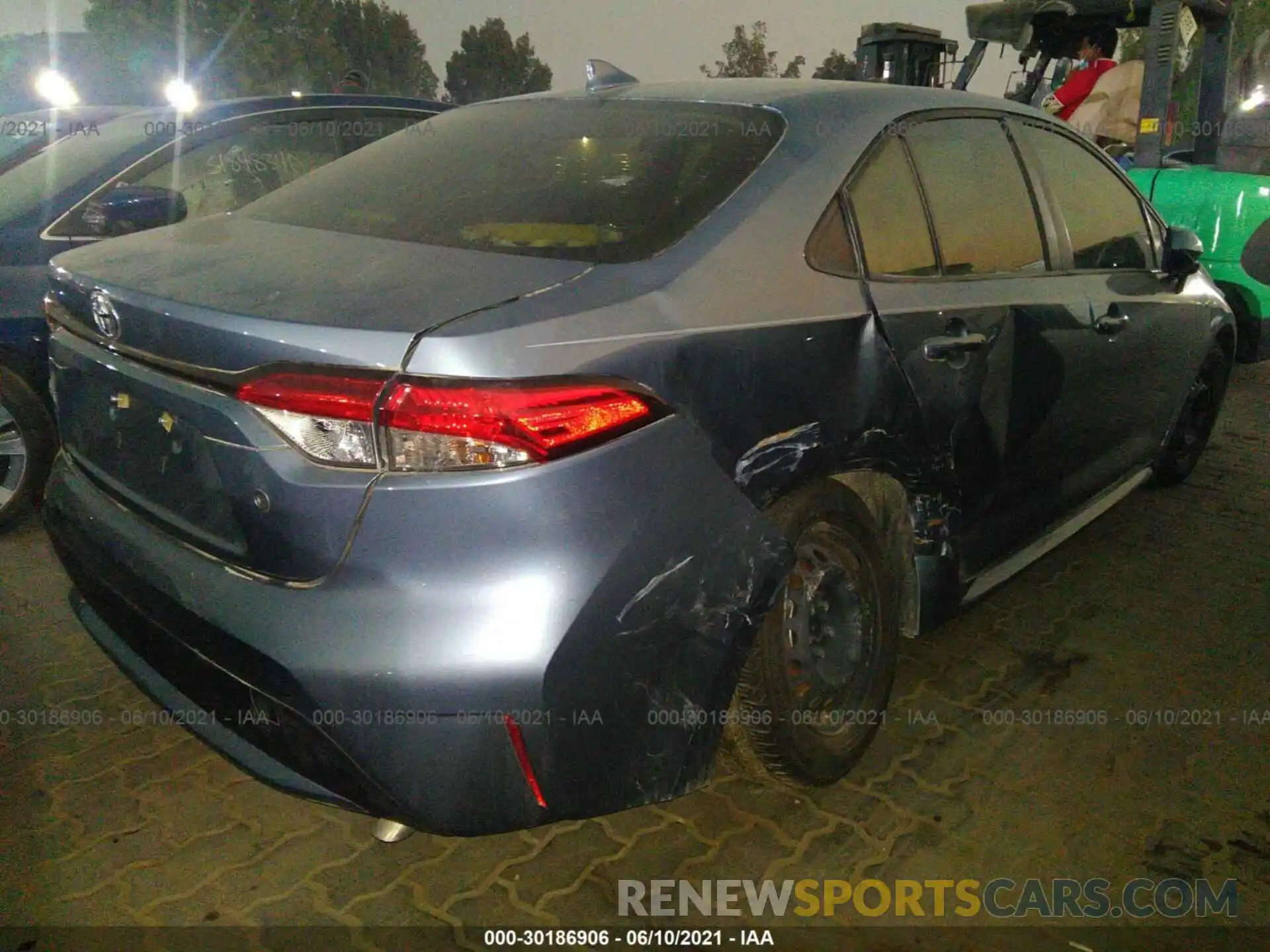 4 Photograph of a damaged car 00000000000054643 TOYOTA COROLLA 2020