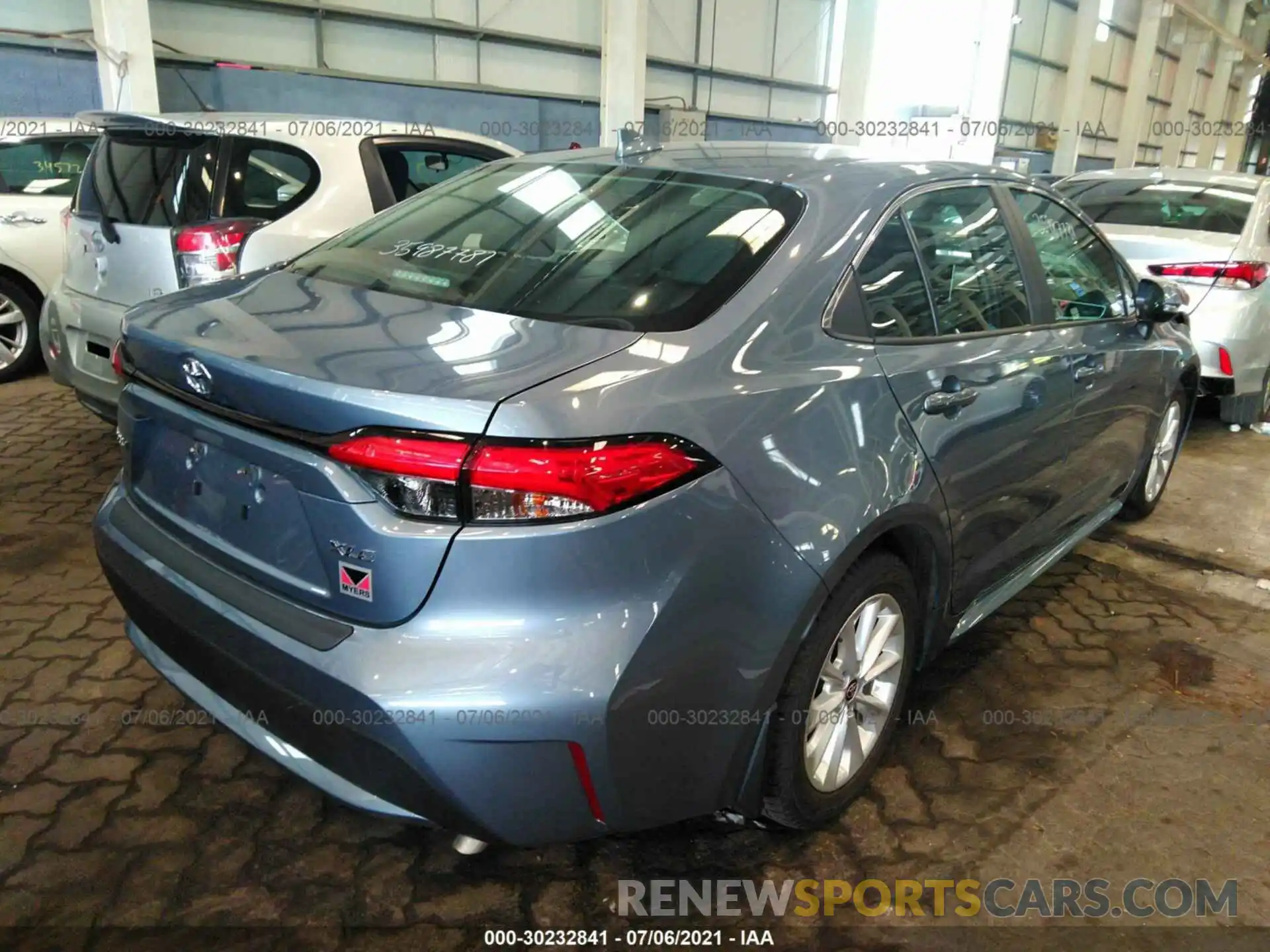 4 Photograph of a damaged car 0000000E6LP007451 TOYOTA COROLLA 2020