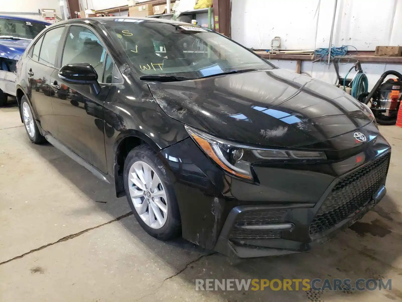 1 Photograph of a damaged car 5YFB4RBE0LP002187 TOYOTA COROLLA 2020