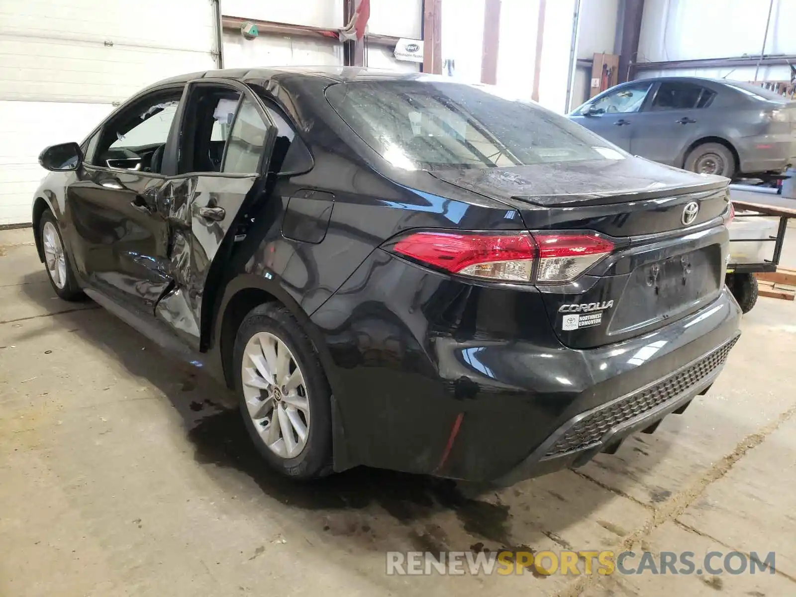 3 Photograph of a damaged car 5YFB4RBE0LP002187 TOYOTA COROLLA 2020